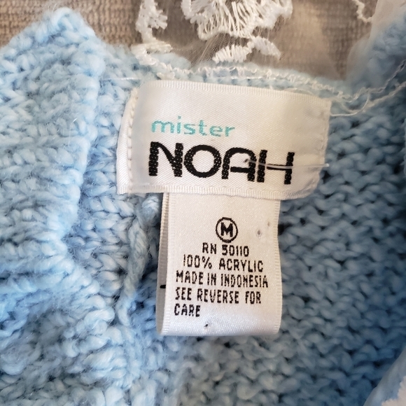 Vintage powder blue peter pan lace collar sweater - Picture 4 of 6